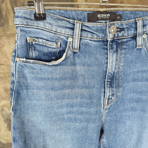 HUDSON Bettie High Rise Taper‎ Jeans In Medium 90s Wash Distressed Hem size 27 - Picture 4 of 12